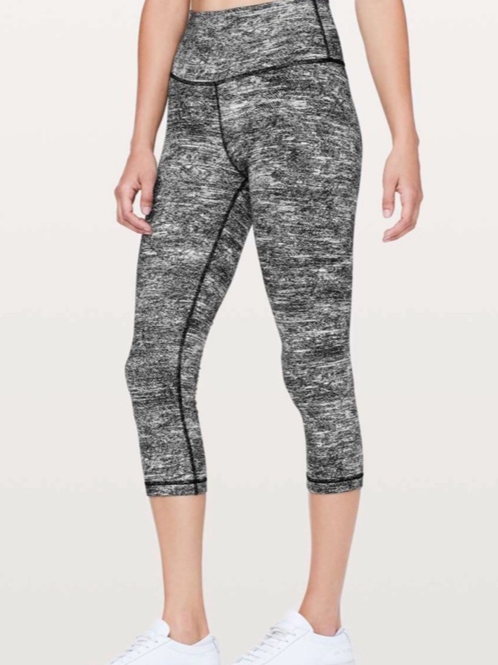 Lululemon Wunder Under High Rise Crop *21”- Size 6